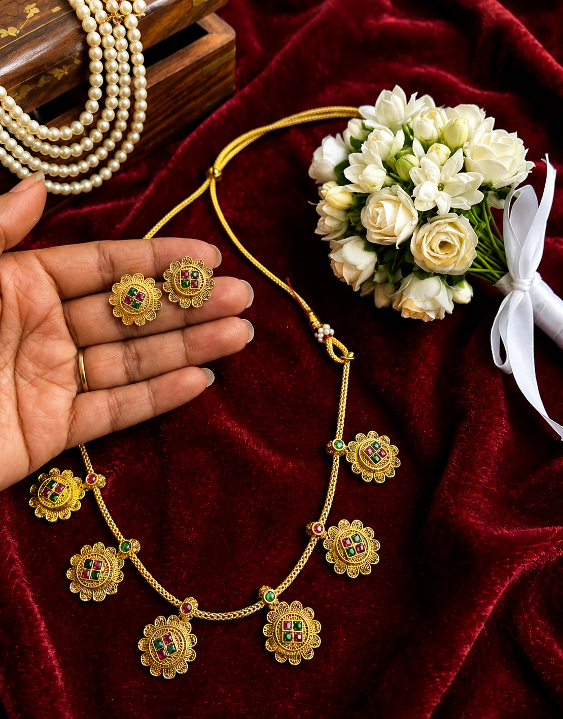 Traditional necklace