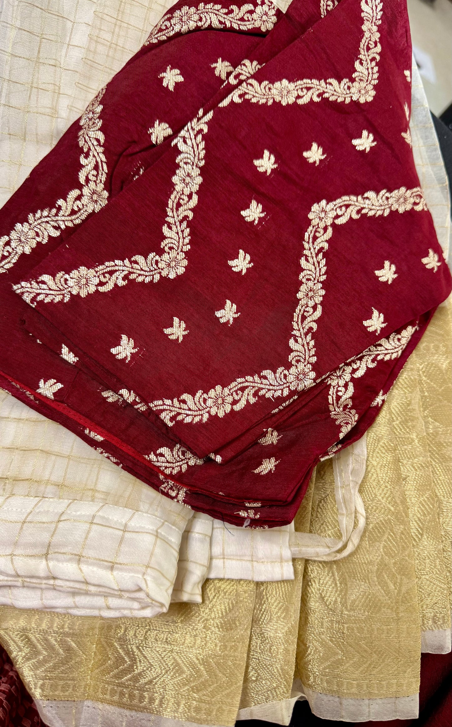 Davani set (stitched)