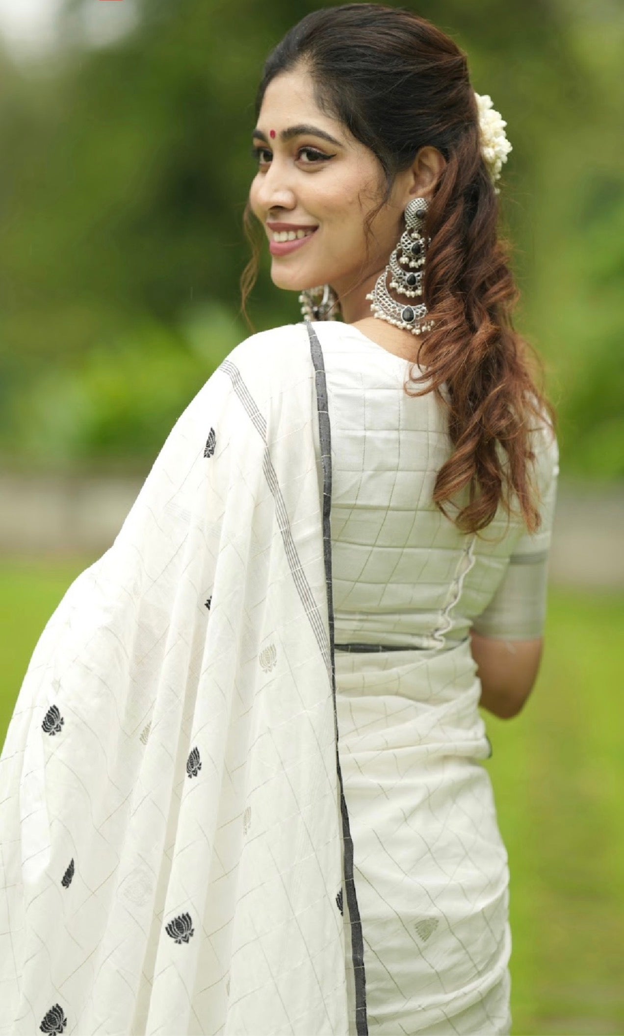 Pure Handloom Saree with Silver Border and Black Lotus Motifs(Pre Order )