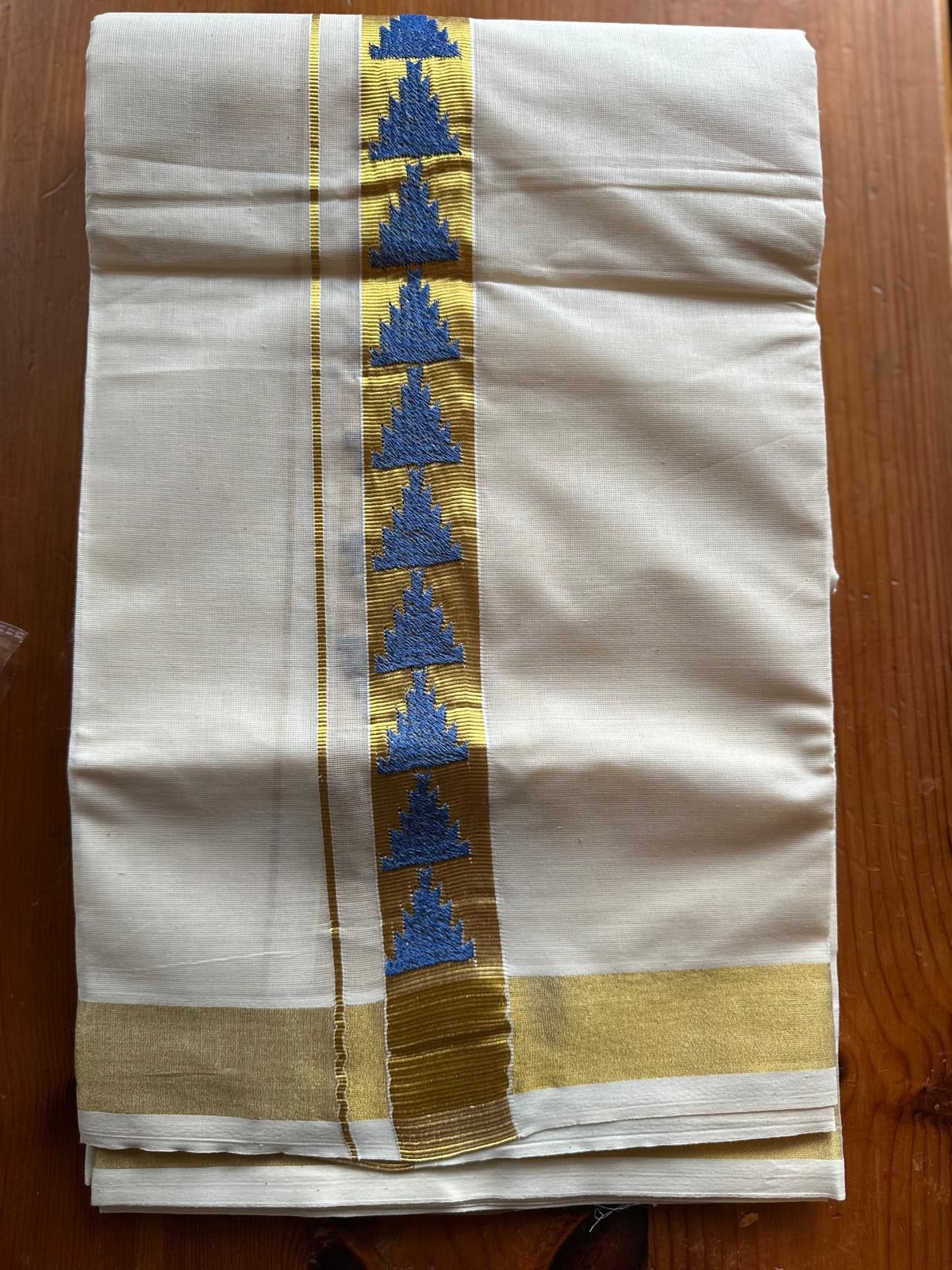 Golden and blue Boarder Dothi