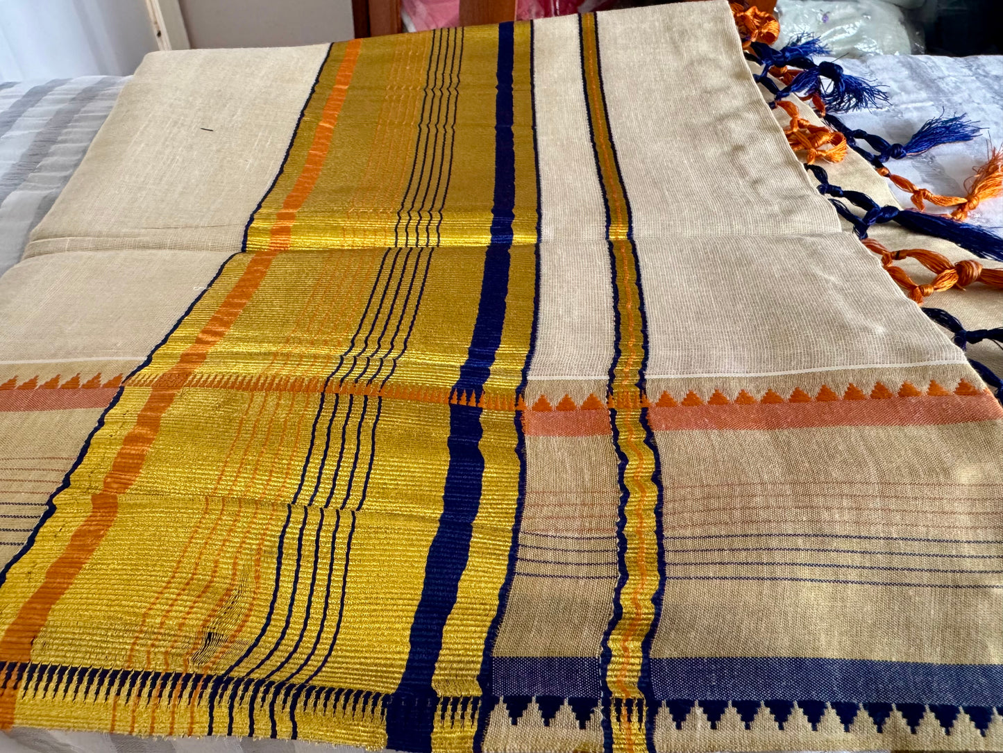 🧡 Kerala Tissue Saree🧡