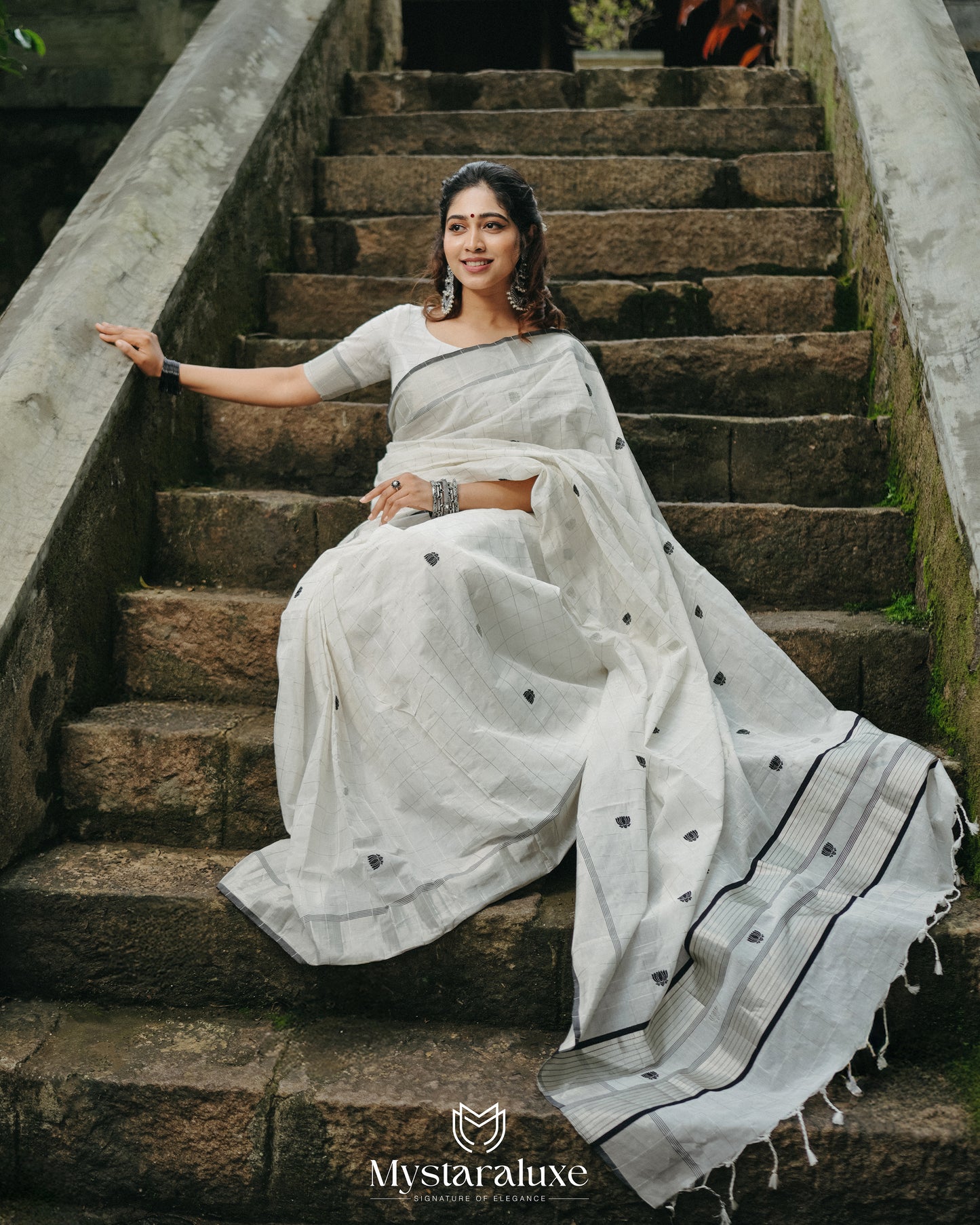 Pure Handloom Saree with Silver Border and Black Lotus Motifs(Pre Order )